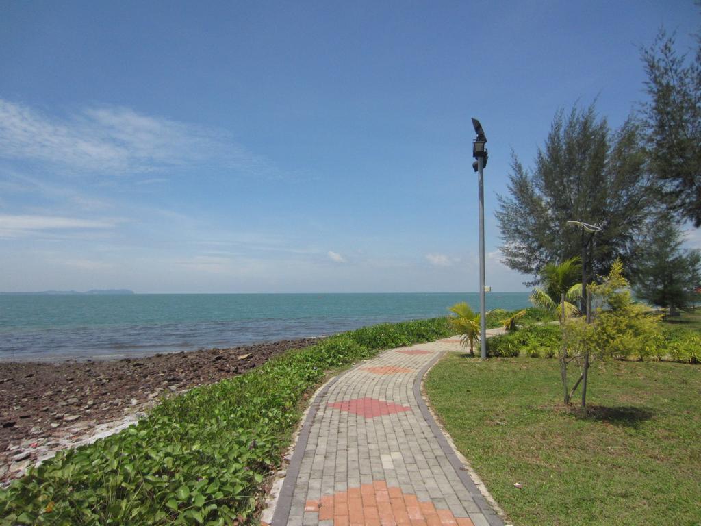 Waterfront Boutique Hotel Port Dickson Kültér fotó